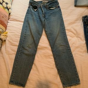 Levi’s wedgie fit jeans